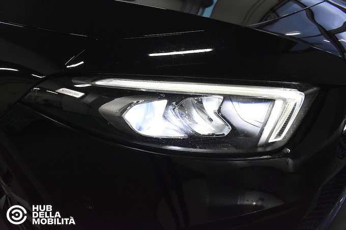 MERCEDES-BENZ A 180 d Automatic Business Sport Light